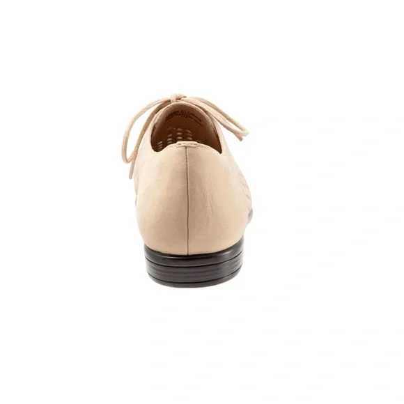 Trotters | NWB Lizzie Oxford Perforated Shoes - 10.5N - Picture 5 of 9